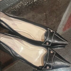 Anne Klein Black Pointed Flats